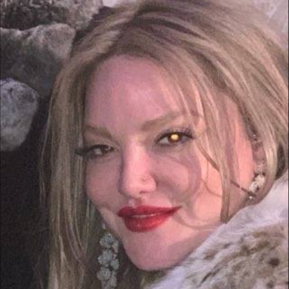 Meet your Posher, Jessica